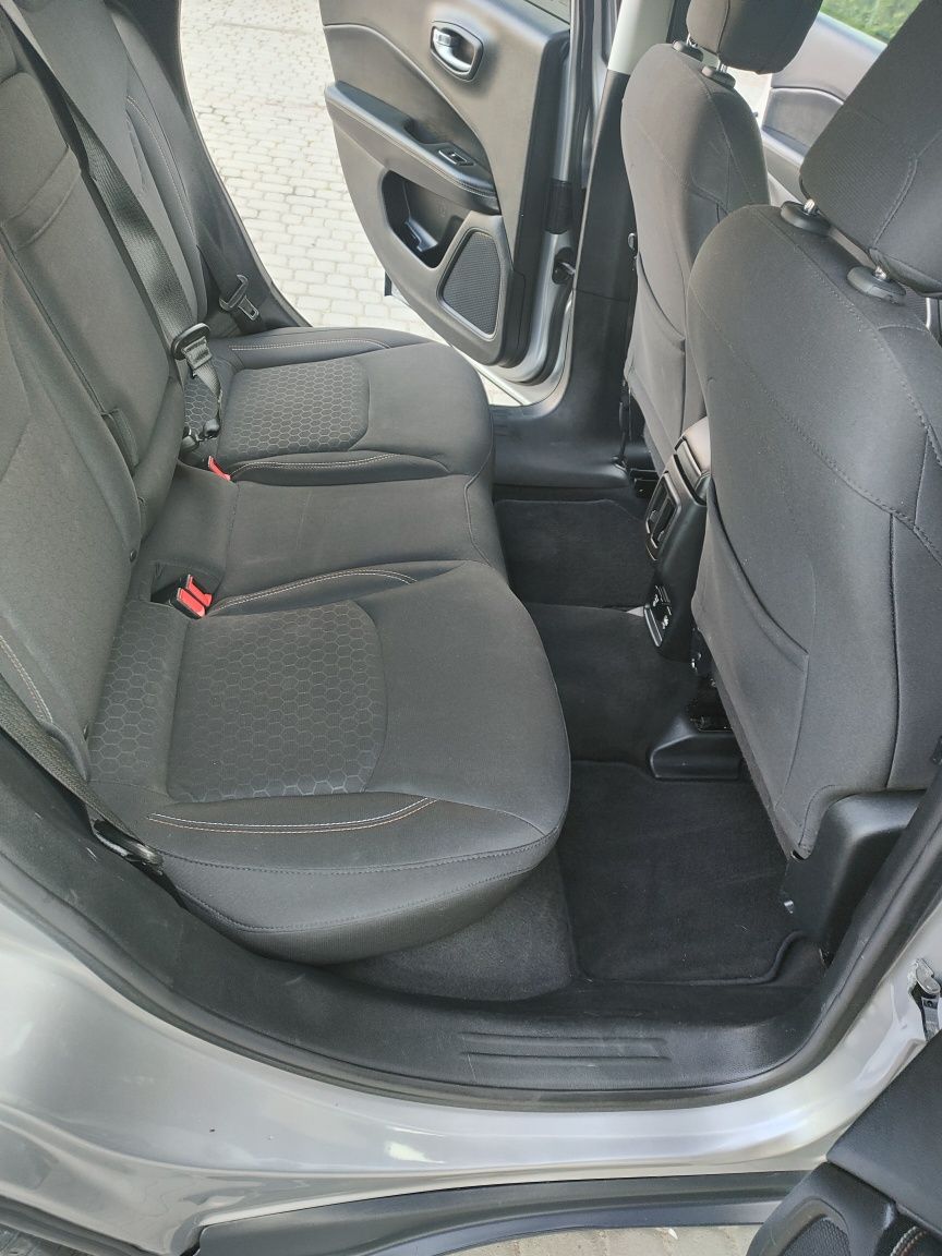 JEEP COMPASS 2018 року