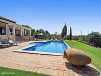 Serra e Mar / Alvor – Espaçosa moradia com 3 quartos, piscina infinita