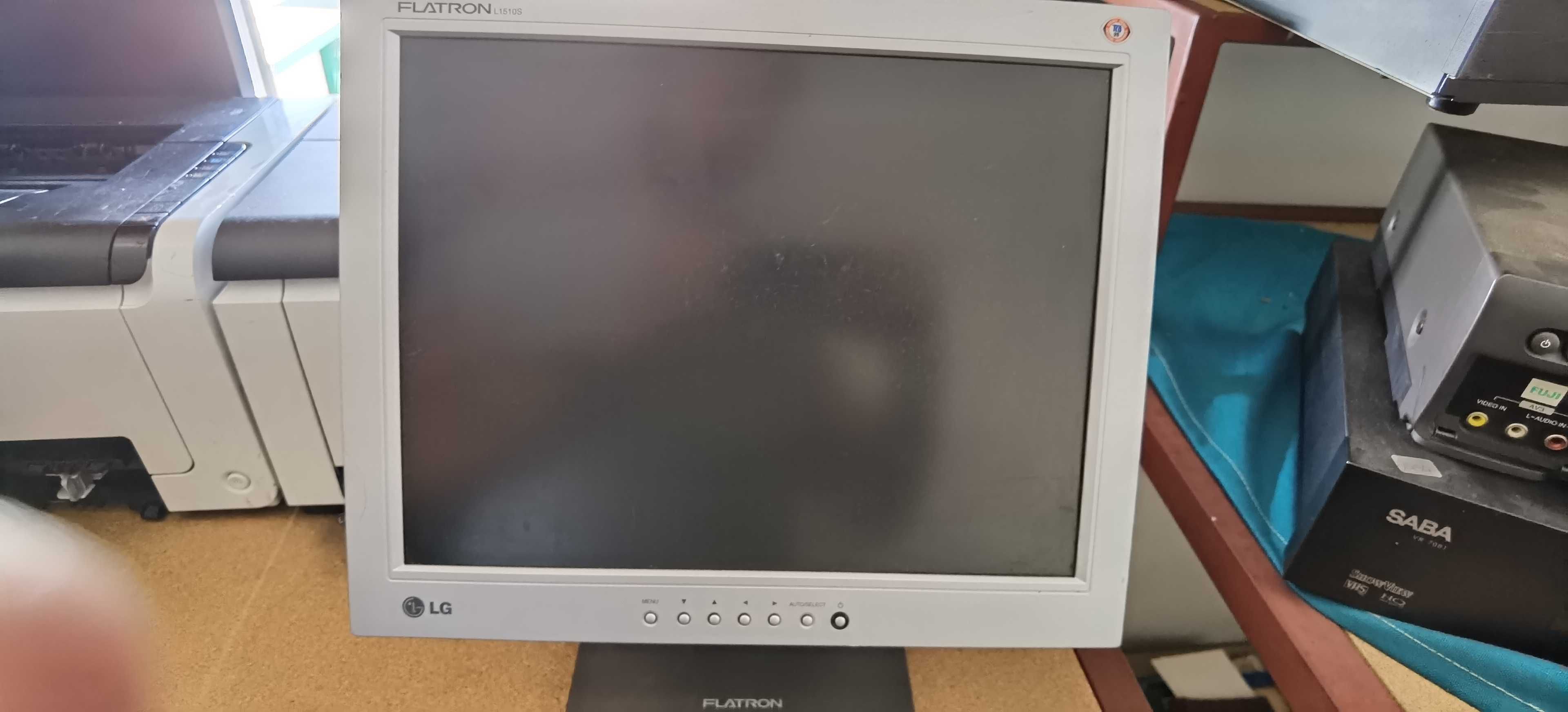 LG Flatron Monitor