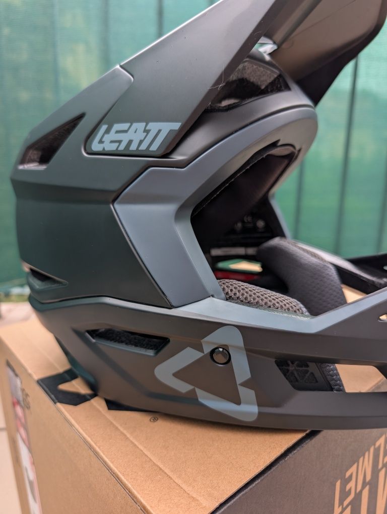 Kask LEATT MTB Gravity 4.0 rozmiar M 57-58cm Czarny Enduro