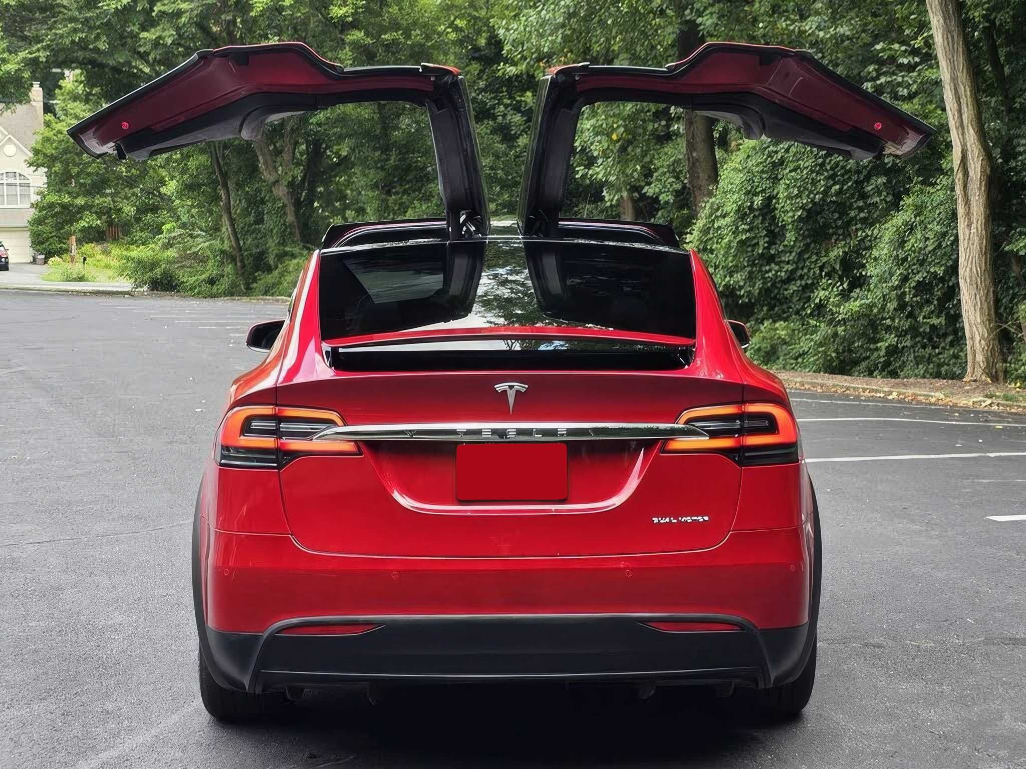 Tesla Model X 2020