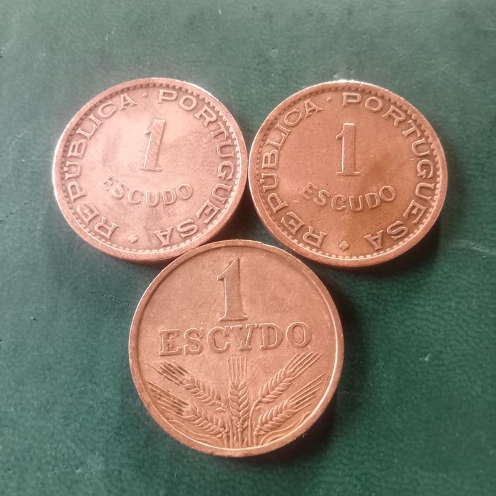 3 moedas de 1 escudo portugal,  Angola , Mocambique