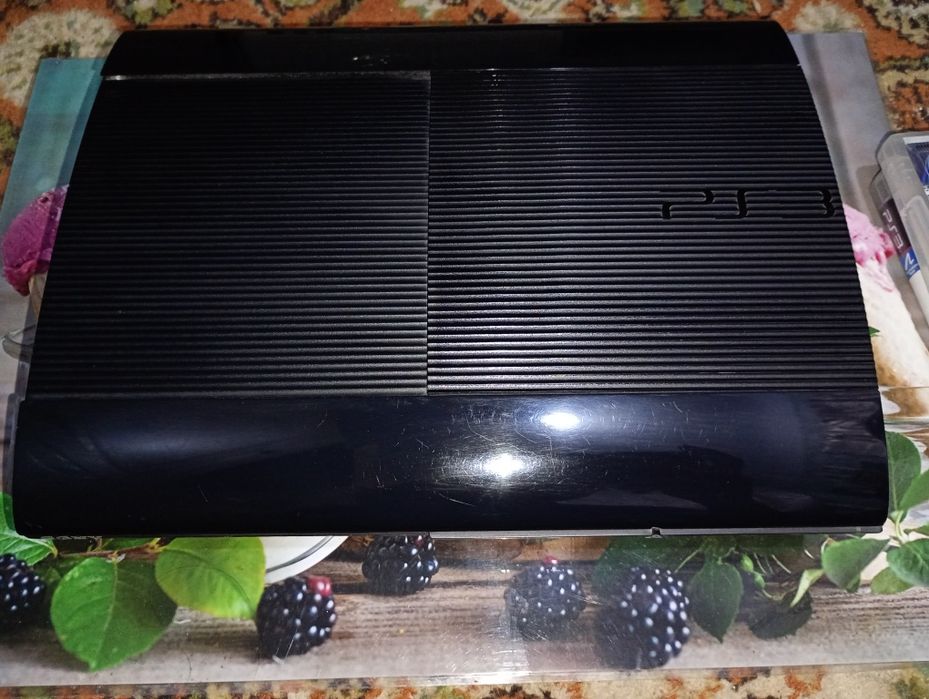 Ps 3 Super slim + 5 дисков для игр
