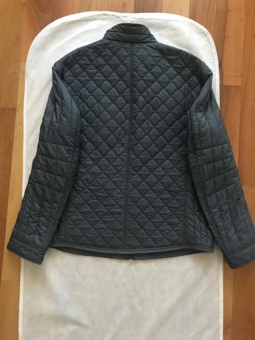 Мужская куртка boss размер 48