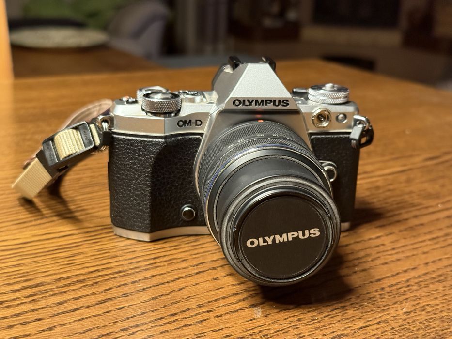 Olympus E-M5II + obiektyw 14-42