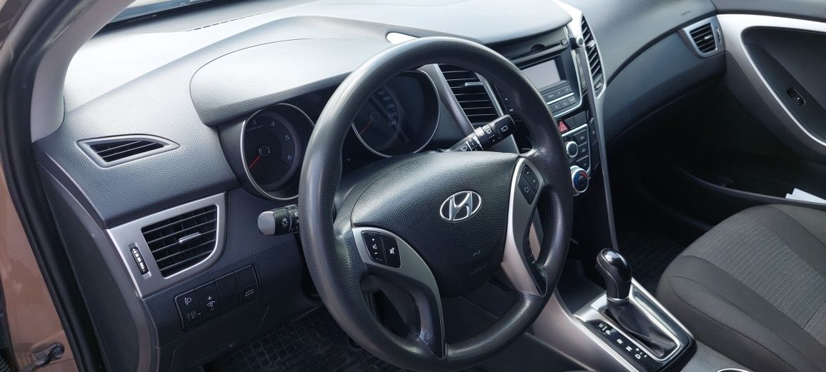 Hyundai  i30 2013 1.6crdi АКПП