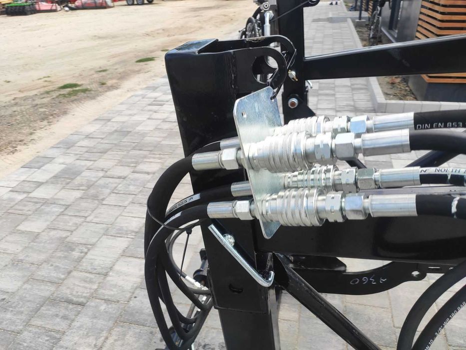 Ładowacz Czołowy Do C330 C360 Zetor MF255 Belarus Euroramka