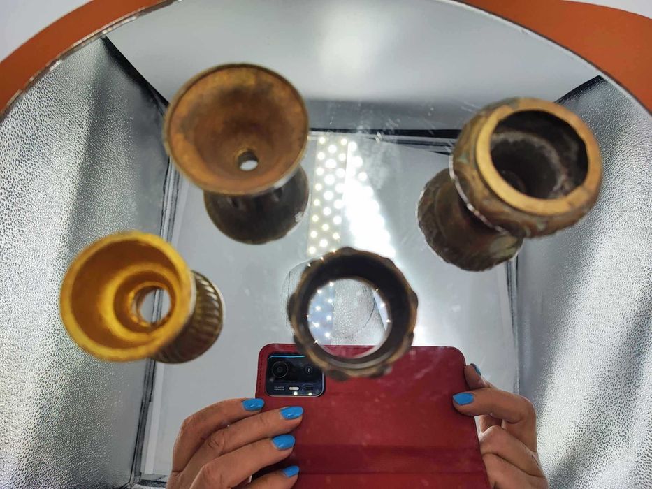 Przedwojenna mosiężna część do żyrandol kinkietu środek,kielich,cena 1