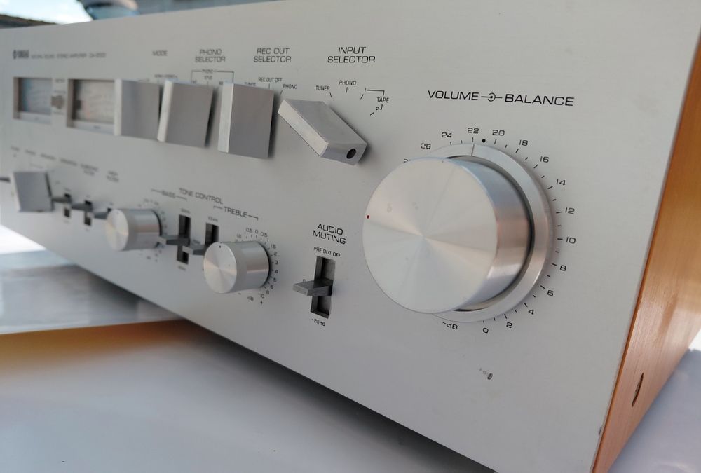 Підсилювач звуку Yamaha CA-2000