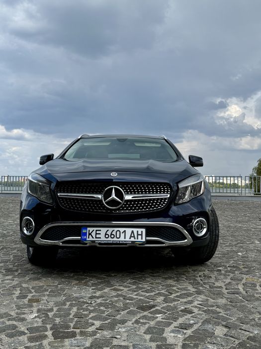 Продам Mercedes-Benz GLA 250 4MATIC 2018