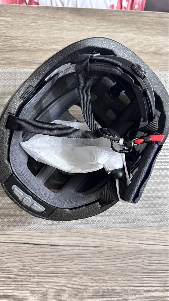 NOWY kask rowerowy z Bluetooth!!!