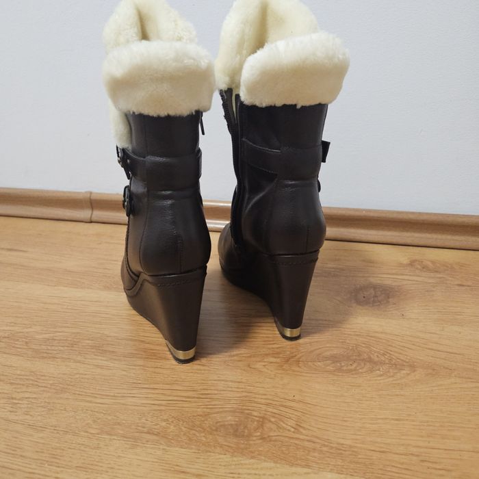 Buty botki skórzane Bata 37 na platformie jak nowe
