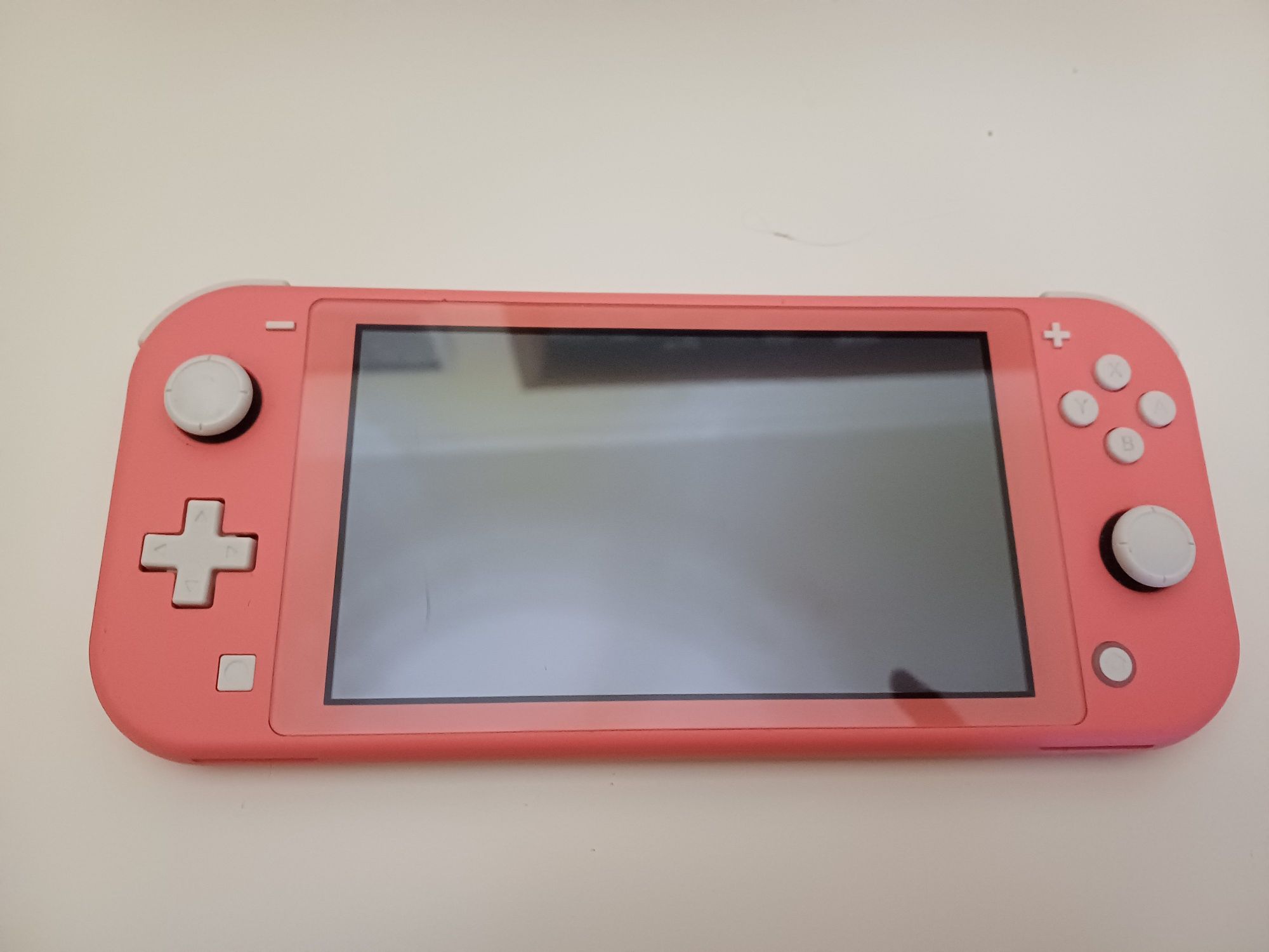 Nintendo Switch Lite Coral