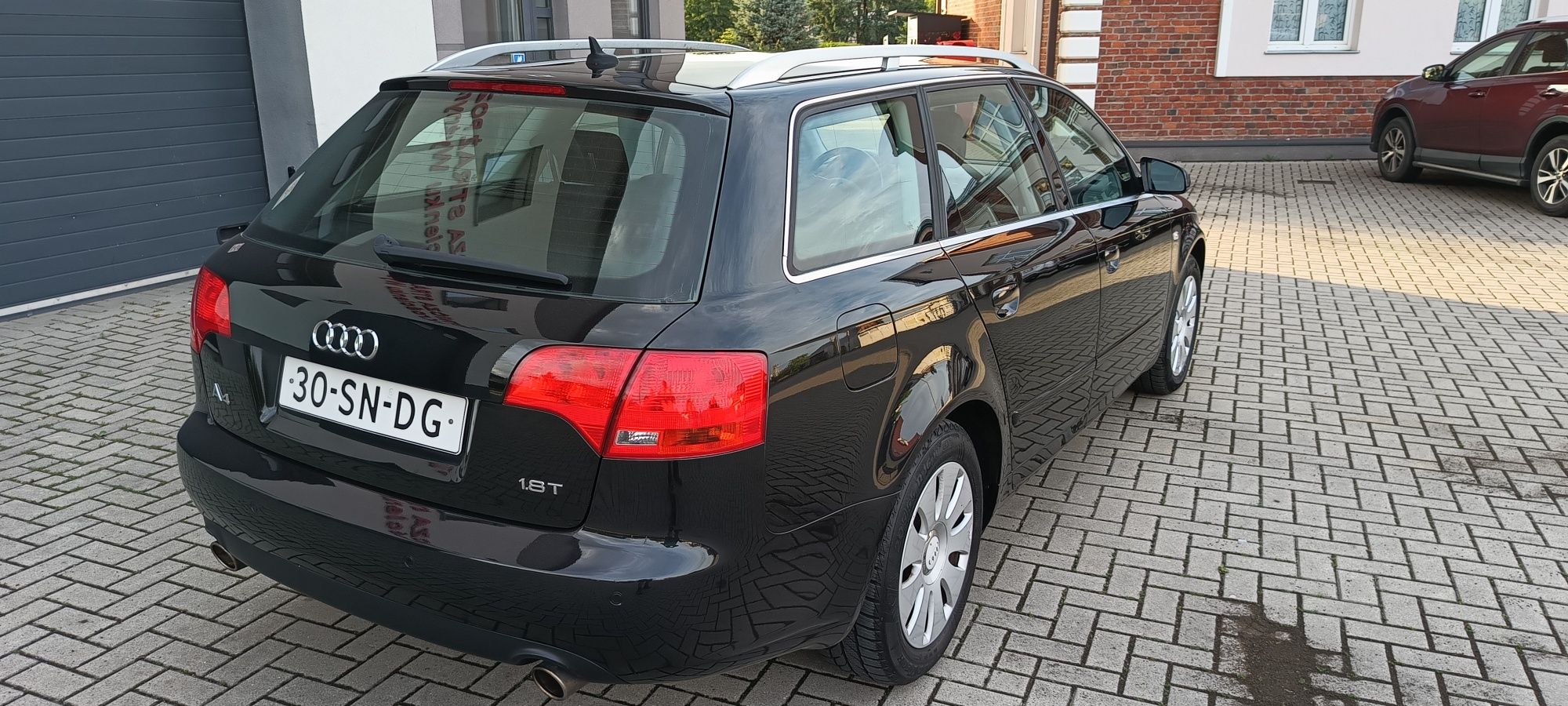Sprzedam bardzo ładne Audi A4 B7 1.8 Turbo mały przebieg tylko 172 tys