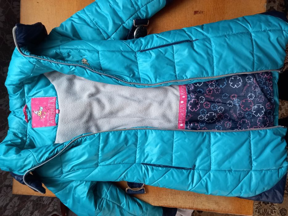 Продам пальтішко зимове на дівчинку