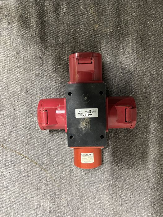 Trójnik przenośny siłowy 3x32A IP44