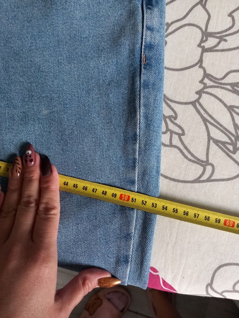 Spodnie mom Pull &Bear