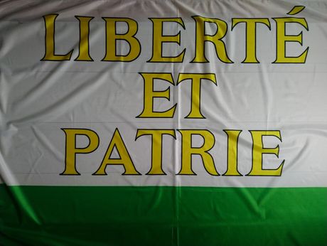 Плакат банер прапор Liberte et Patrie 145×150 см