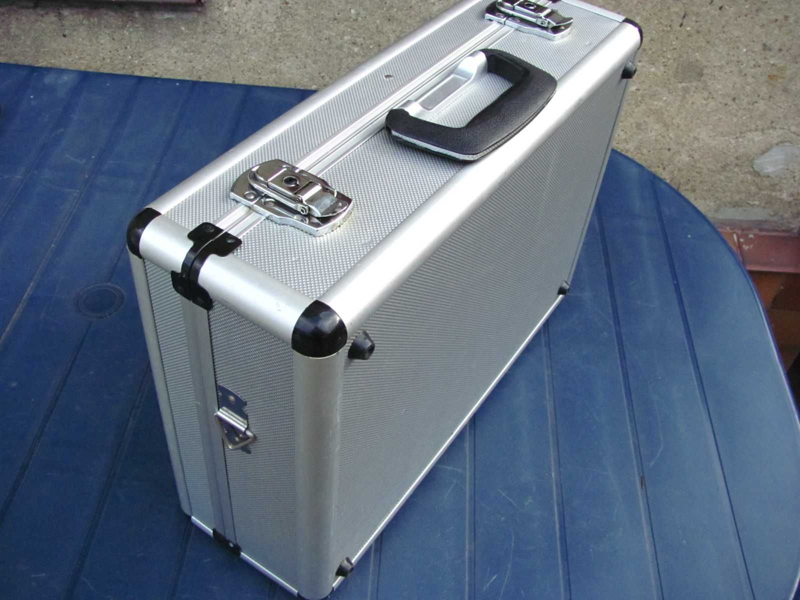 Fajny aluminiowy kufer transportowy case cases walizka