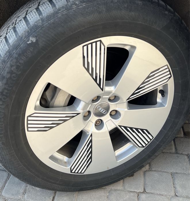 Диски audi e tron r19 з резиною 255/55