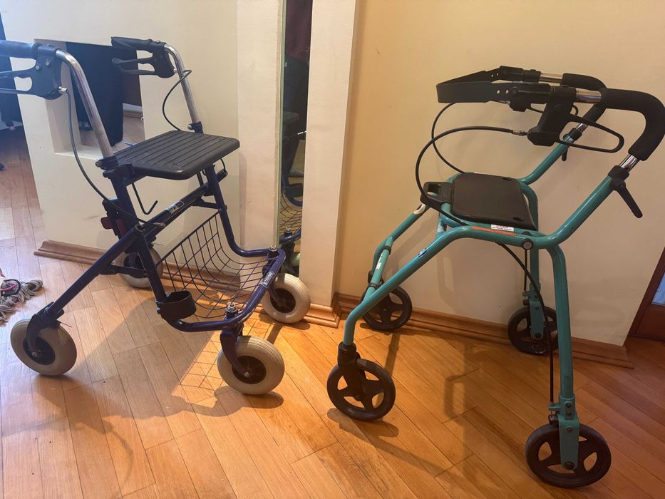 Ходунки інвалідні роллери є різні