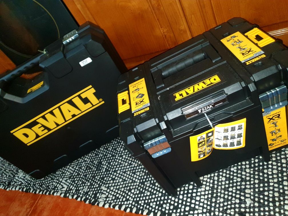 Máquinas Dewalt Novas