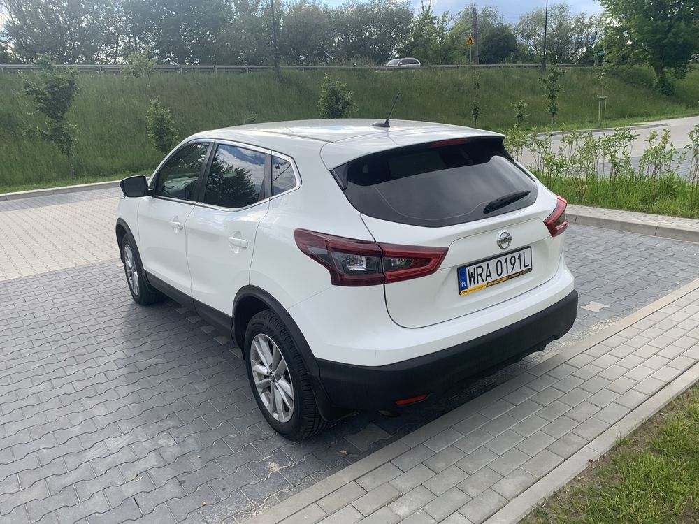 Nissan Qashqai  benzynka  2.0
