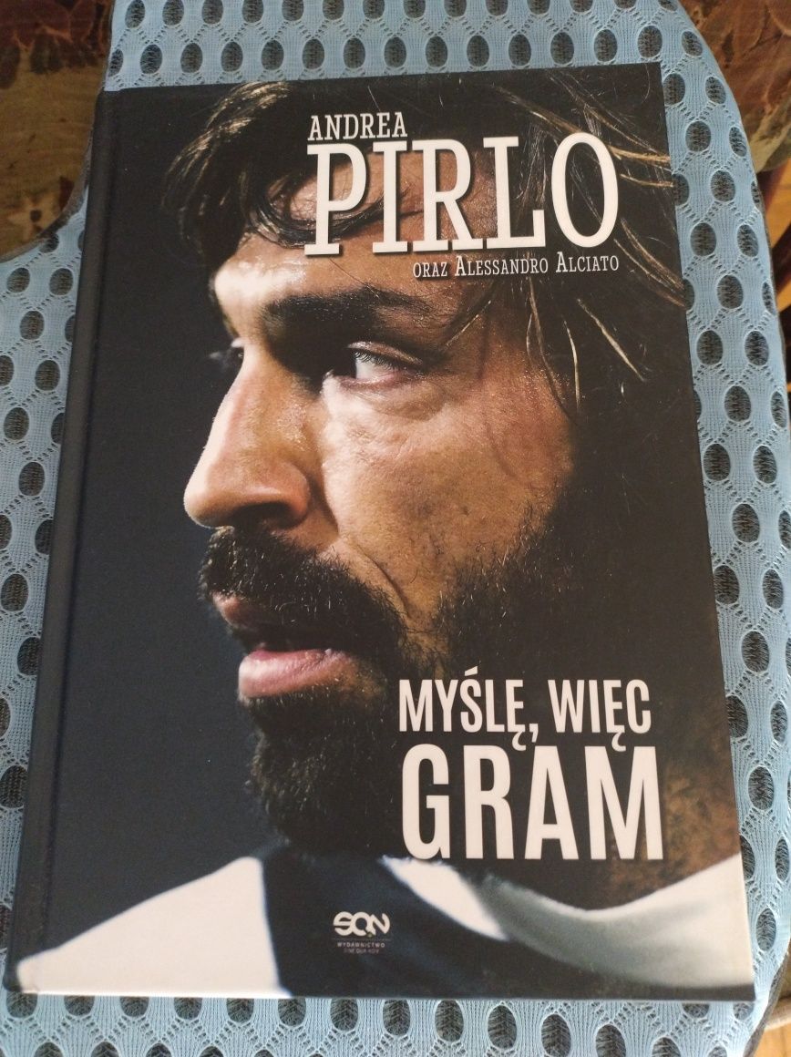 Książka Pirlo - myślę więc gram
