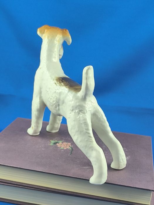 Terier Łomonosow LFZ #porcelana #pies #ozdoba #prrzent #dekoracja