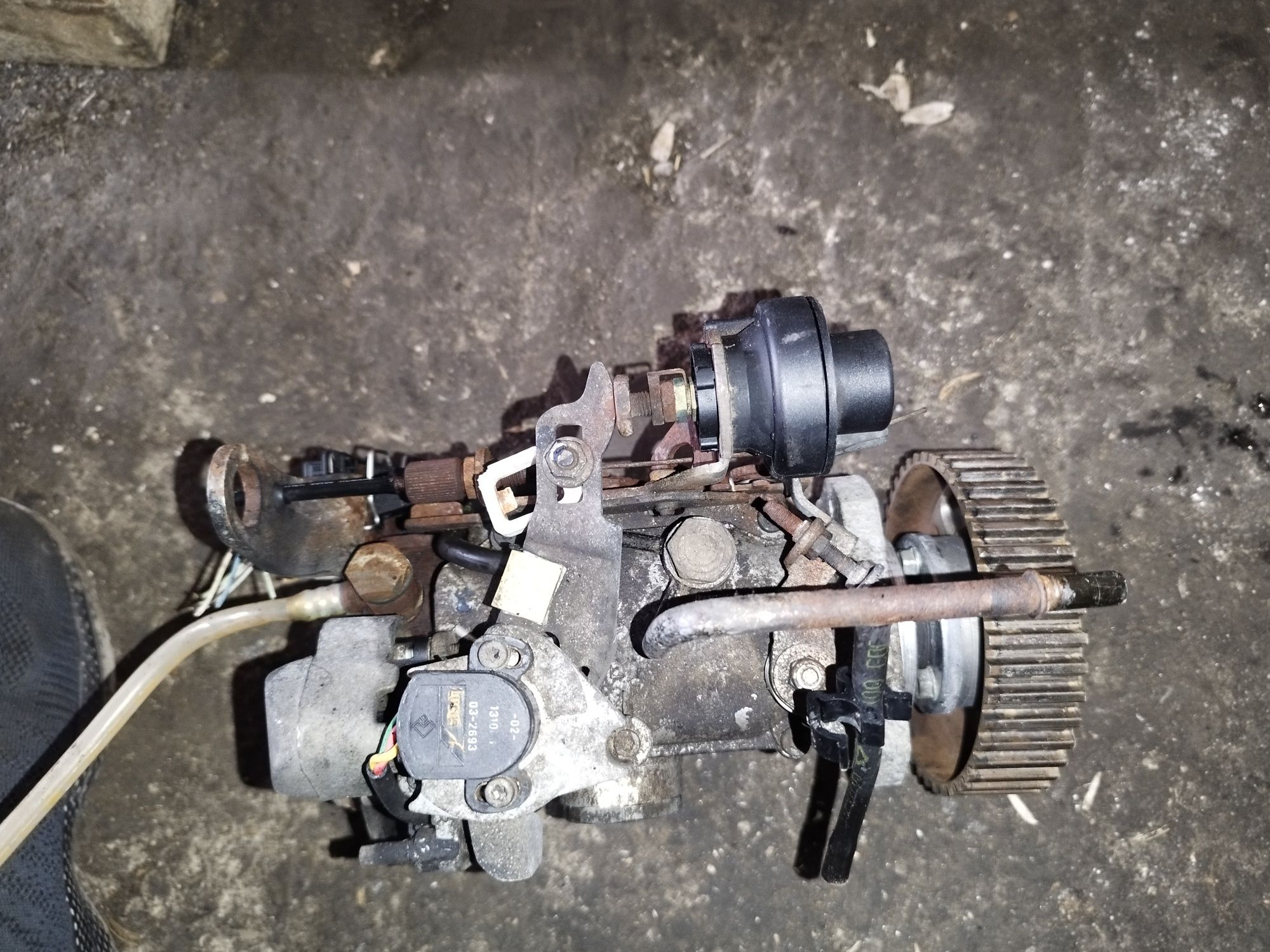 Топливный насос .ТНВД DELPHI CITROEN BERLINGO 1.9D R8448B391C