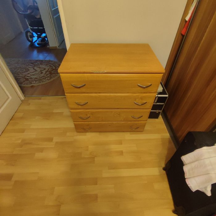 Sprzedam  komodę