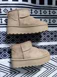 Buty w stylu emu rozm. 39