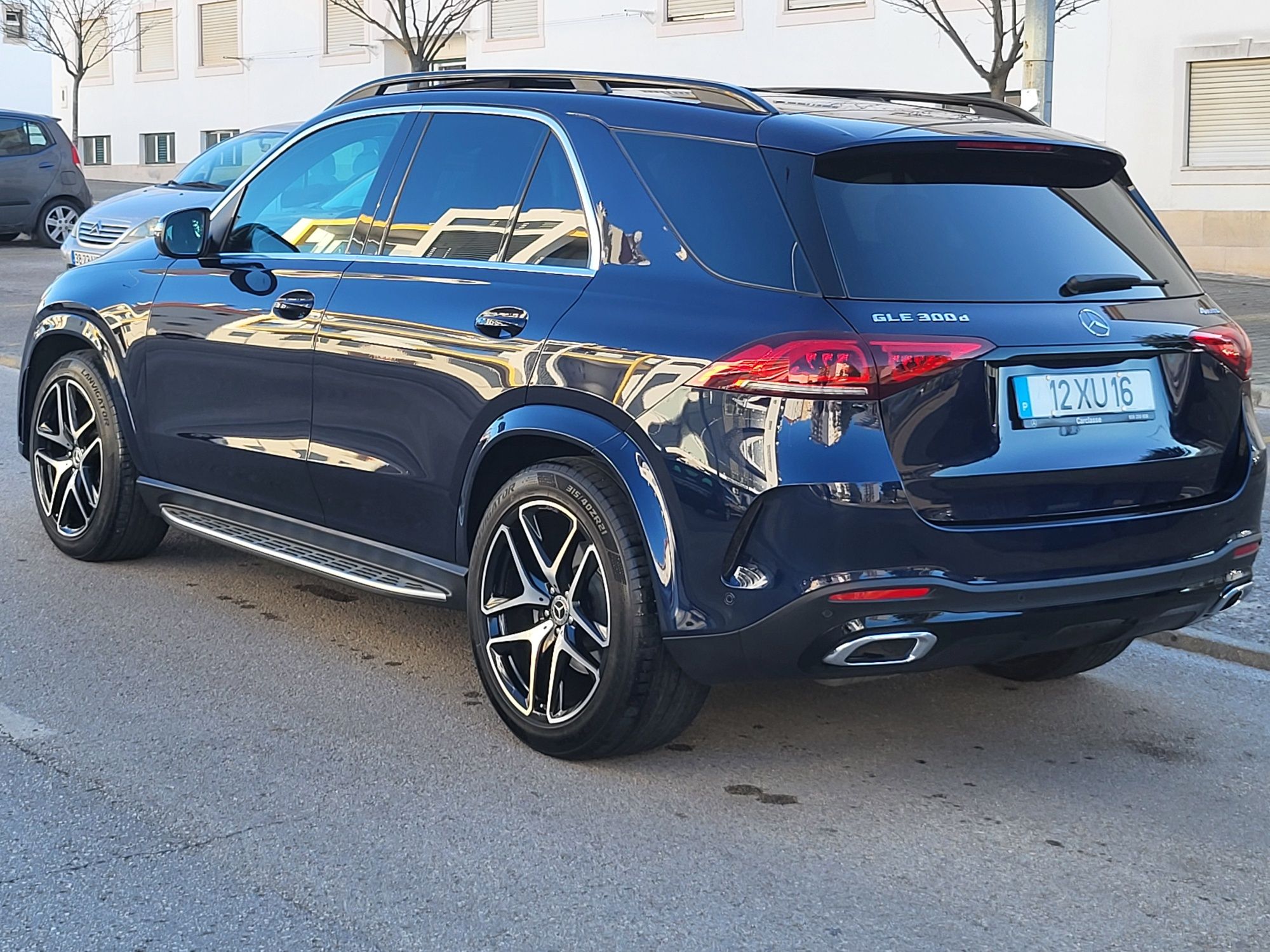 Mercedes GLE 300d AMG Pack Night Aceito retoma