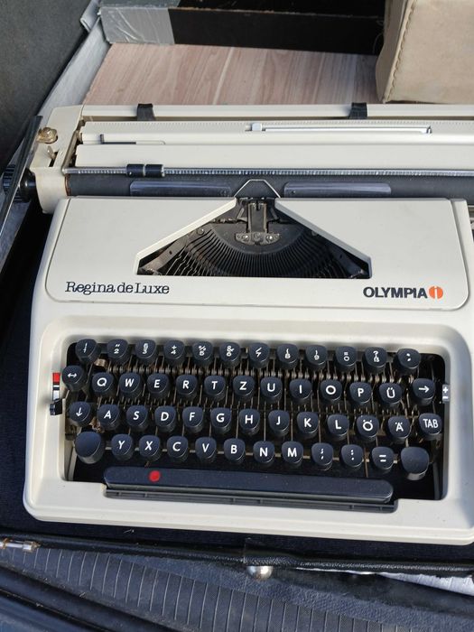 Maszyna do pisania Olimpia - Regina de Luxe