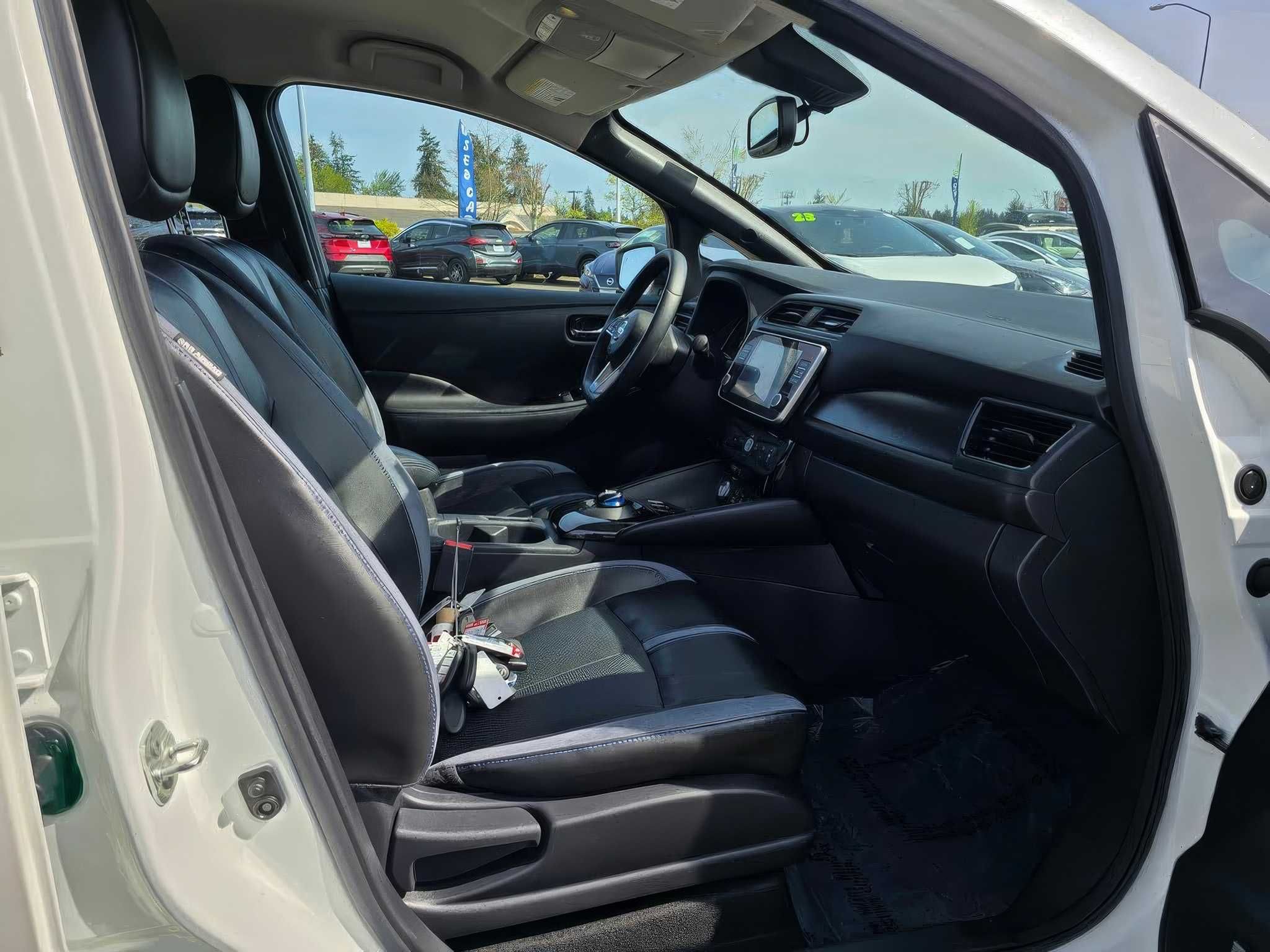 2022 Nissan LEAF SL Plus