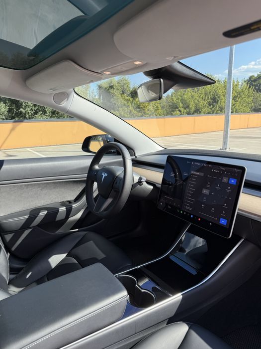 Tesla model 3 2019