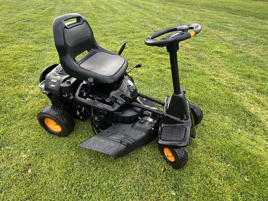 Ciągniczek do koszenia trawy McCULLOCH