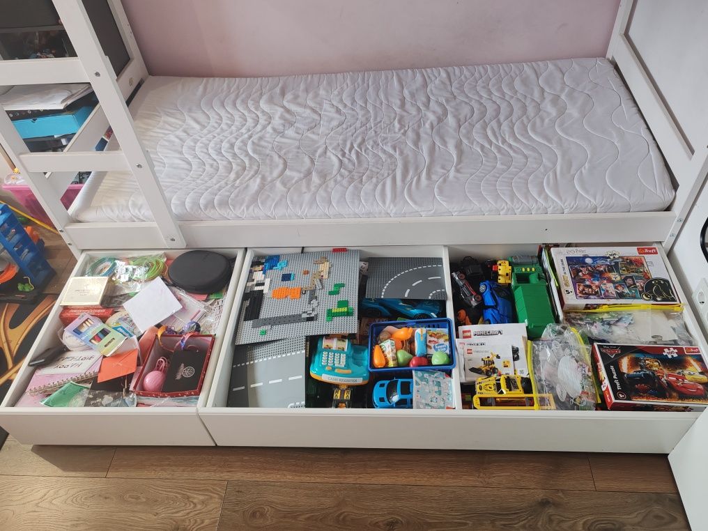 Łóżko piętrowe Mydal Ikea z materacami