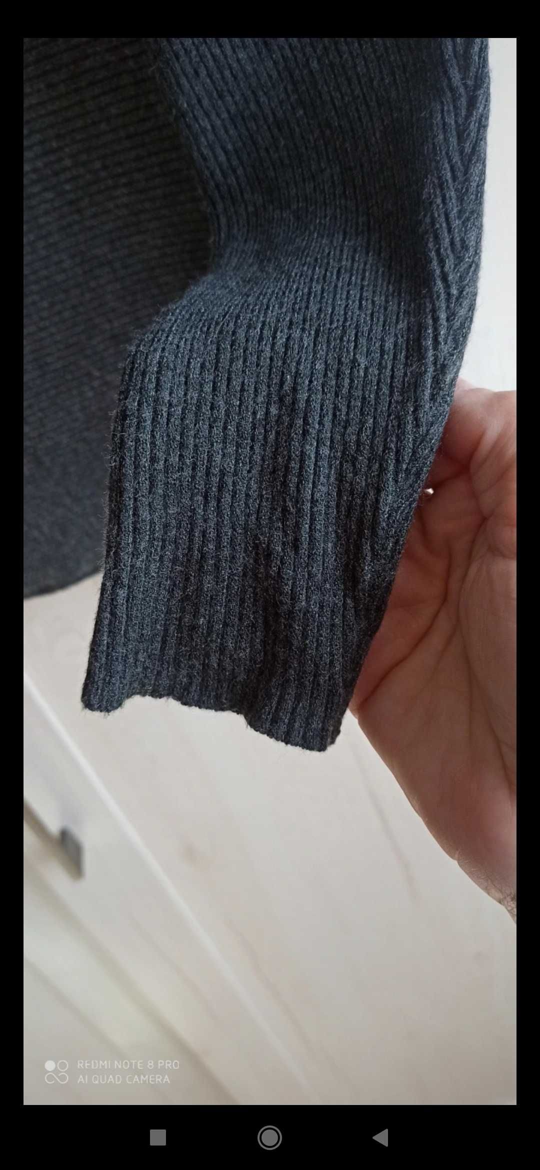 Sweterek 36/S Reserved