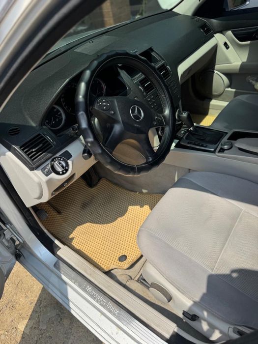Mercedes C-class 2008