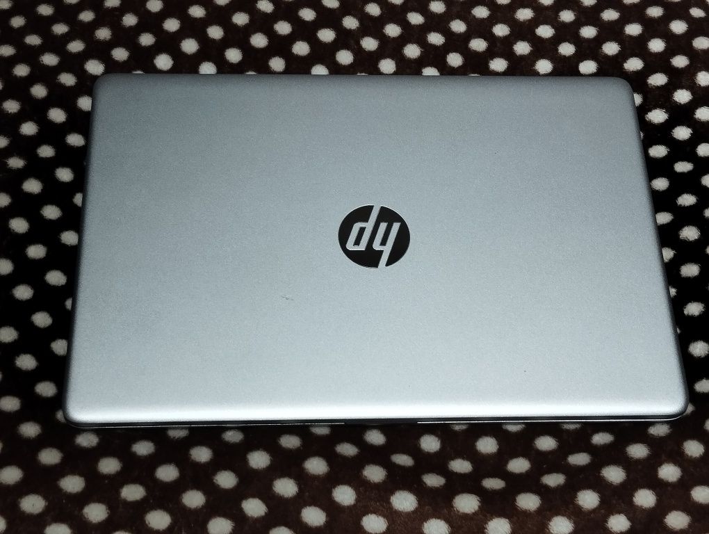 Laptop HP 15-dw2065st Intel Core i5-1035G1/15.6"/8Gb/256Gb SSD