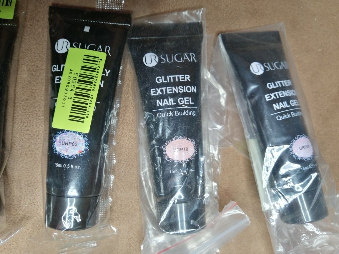 Akrylożele do manicure hybrydowego