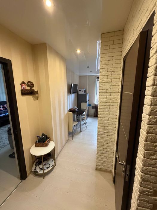 Продам 1к на ж/м Тополь 3