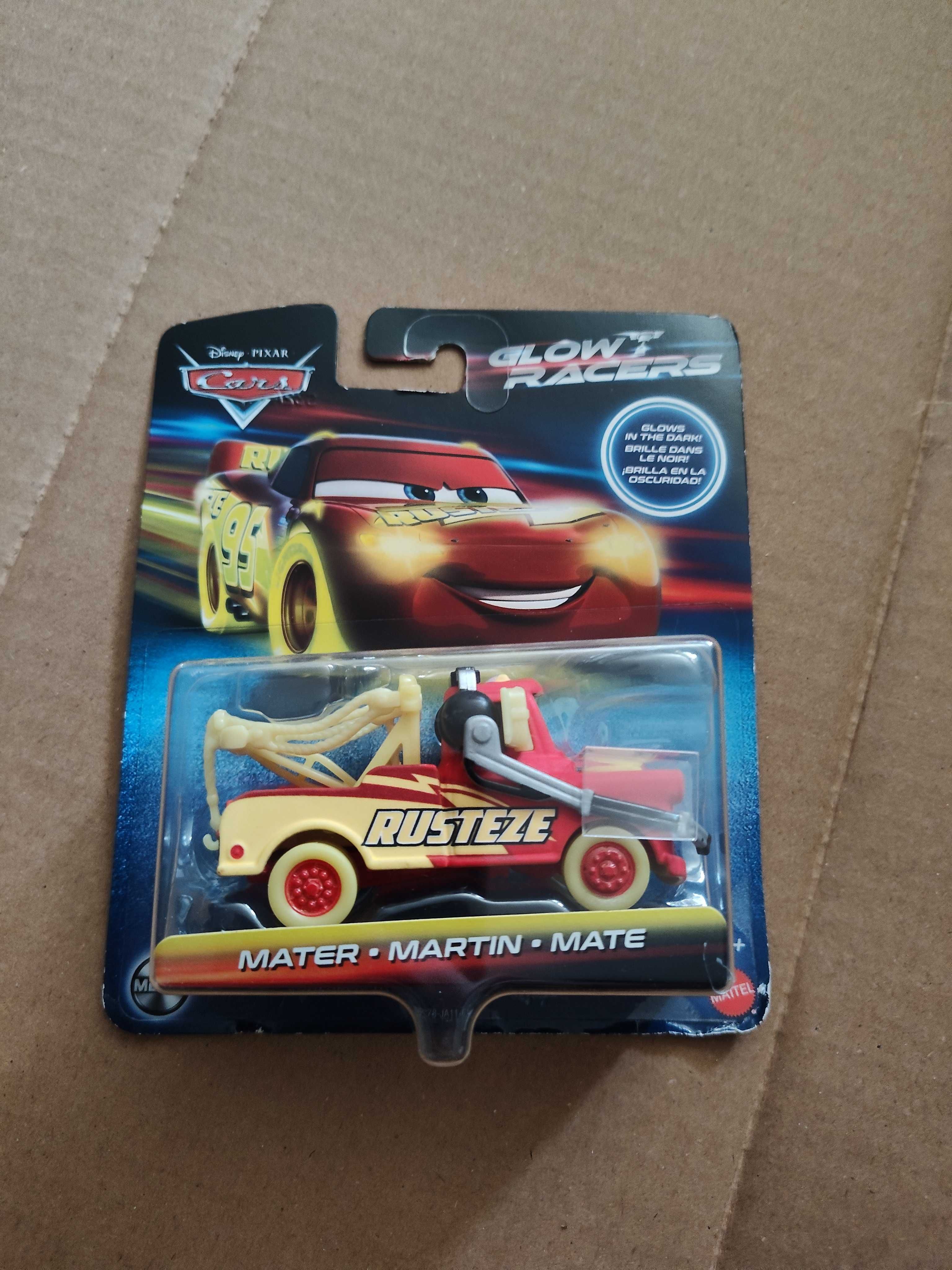 Złomek świecący w ciemnosci auta Disney cars firmy Mattel