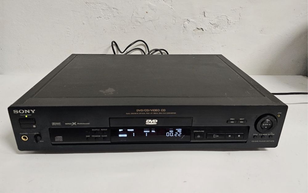 Odtwarzacz CD/ DVD Sony DVP-S 715,