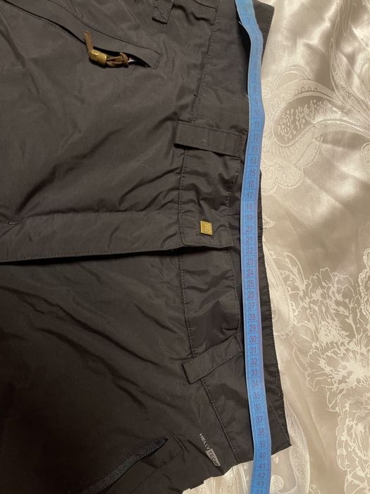 Горнолыжные штаны из коллекции Helly Hansen. Модель выполнена из водон