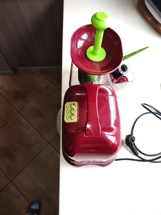 Wyciskarka wolnoobrotowa do soków