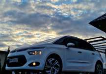 Citroën C4 Picasso Biały Citroen C4 Picasso Attraction Panorama