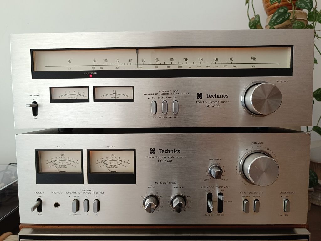 Wzmacniacz Technics SU-7300 i tuner ST-7300