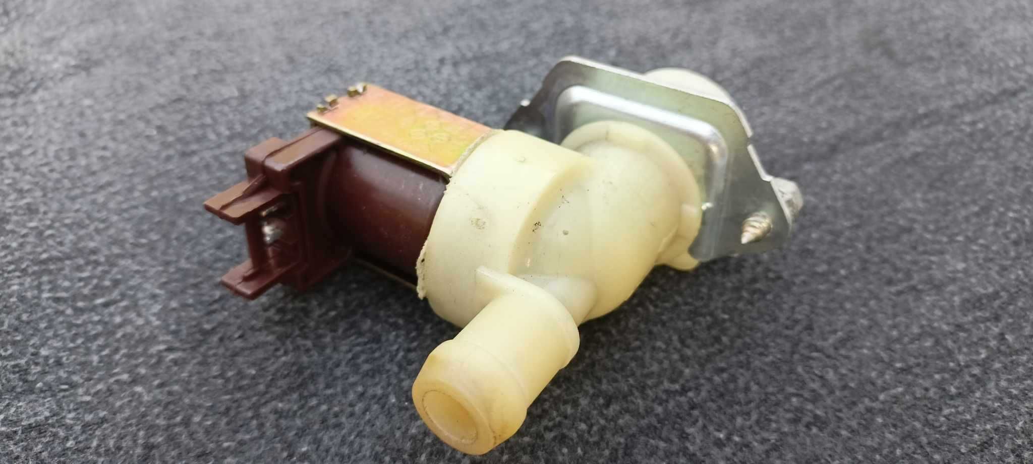 Elektrozawór Pralka Whirlpool AWM 6071 AWM 6091